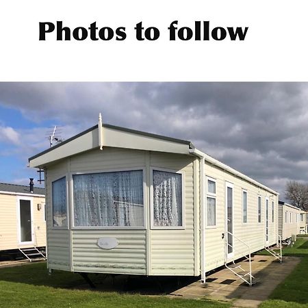 Lovely 3 Bedroom 8 Berth Caravan In Rhyl Extérieur photo