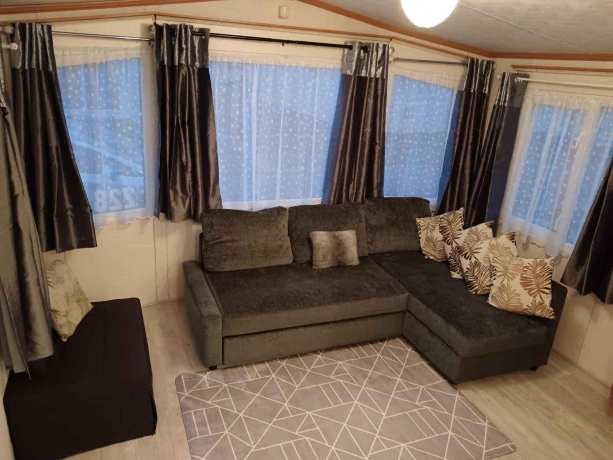 Lovely 3 Bedroom 8 Berth Caravan In Rhyl Extérieur photo